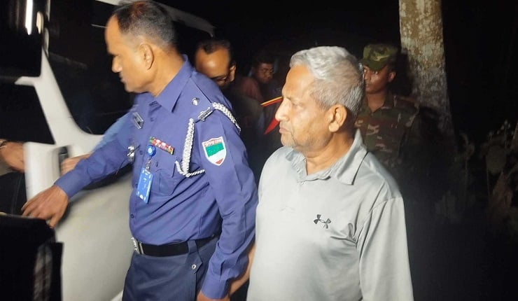 ৭ ঘণ্টা অবরুদ্ধ থাকার পর গ্রেপ্তার সাবেক এমপি সালাউদ্দিন মিয়াজী