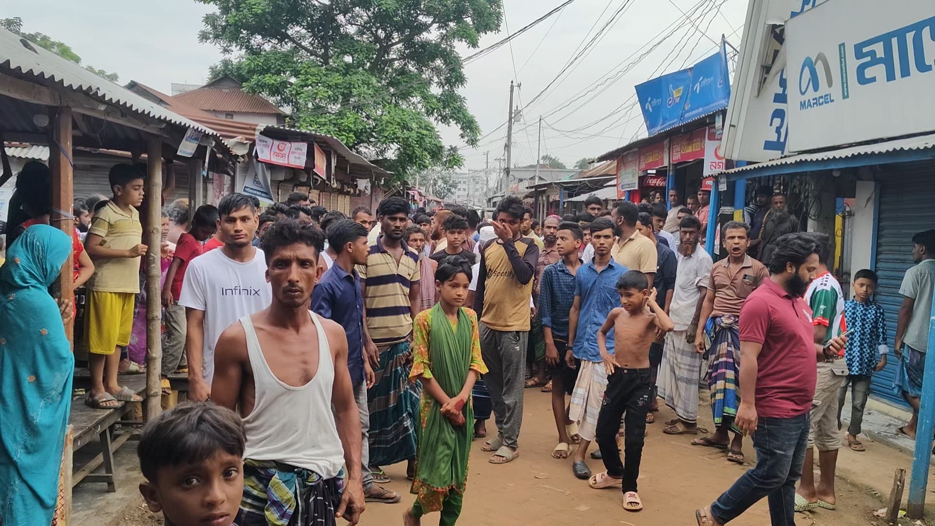 ভালুকায় রিকশাচালক বাবাকে লাঞ্ছিত করার প্রতিবাদ করতে গিয়ে ছেলে হলো কিশোর চাঁদাবাজ