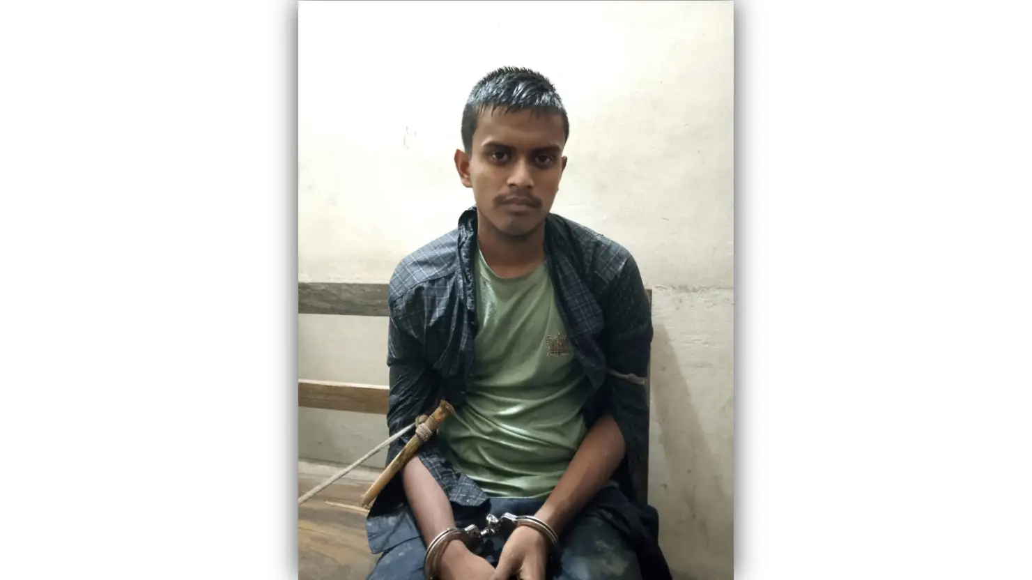 মুরগির বিচরণকে কেন্দ্র করে নাতির হাতে দাদির মৃত্যু