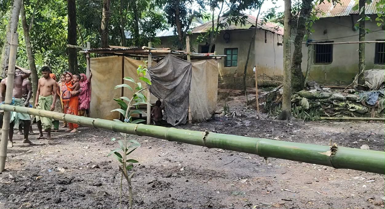 ভালুকায় জমি দখলের চেষ্টায় গাছপালা কাটার অভিযোগ